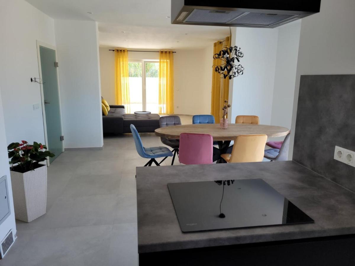 דירות ביבינייה Haus Dalmatia With Heated Pool מראה חיצוני תמונה