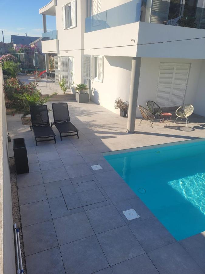 דירות ביבינייה Haus Dalmatia With Heated Pool מראה חיצוני תמונה